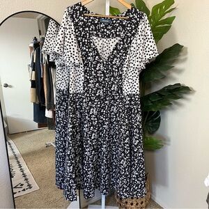🖤 ModCloth Black & White Floral Button-Front Fit & Flare Dress | Size 26